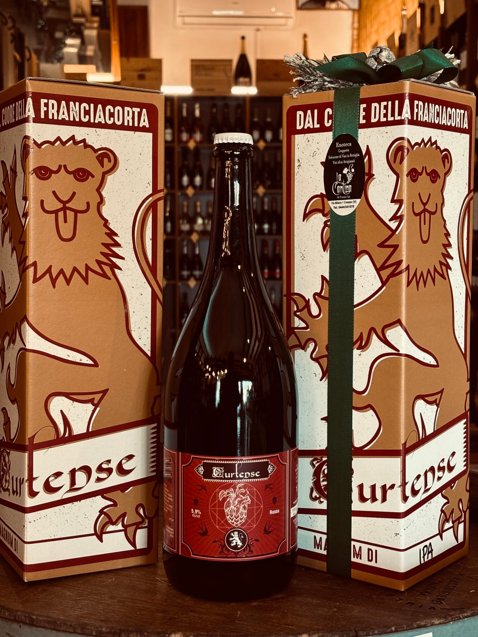 Magnum di birra artigianale confezionato nella sua box brandizzata, a creazzo presso la Cantina