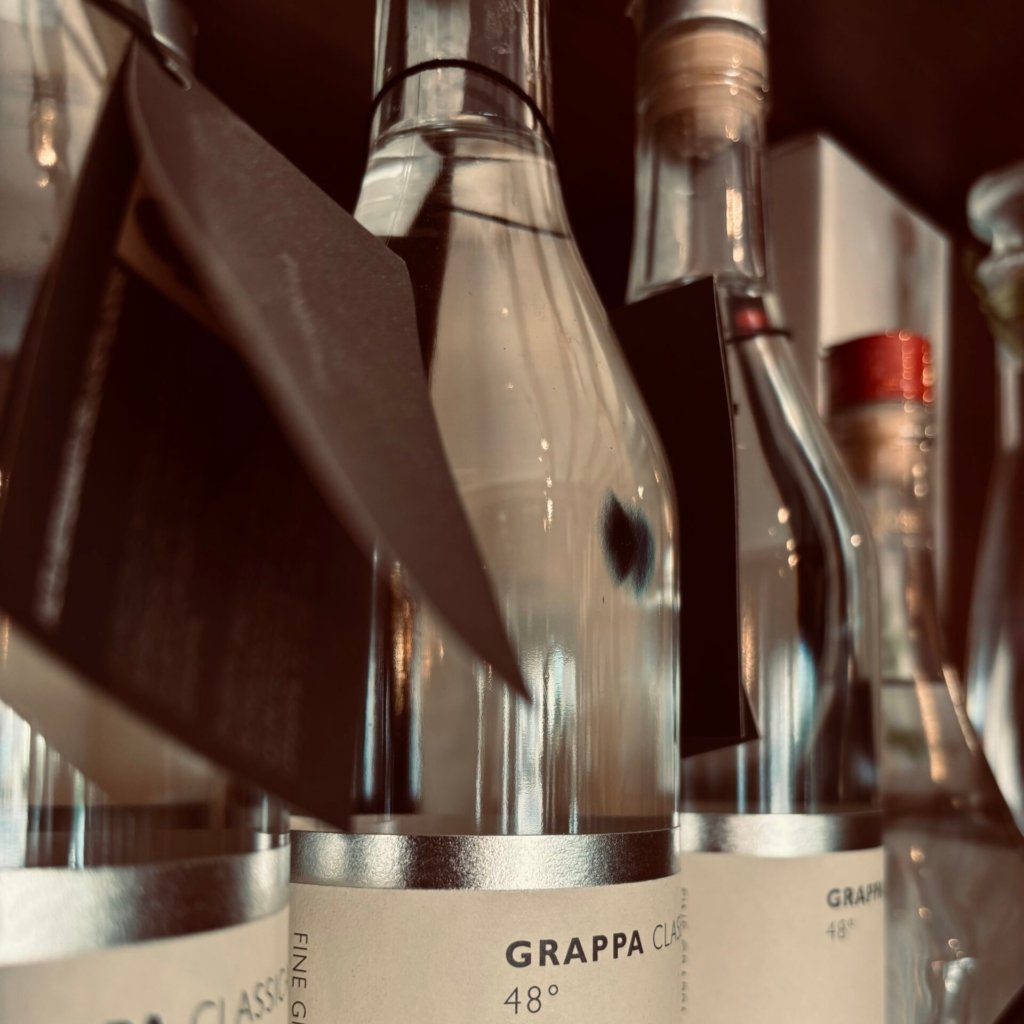 Grappa Classica artigianale presso la Cantina di Ugo, a creazzo