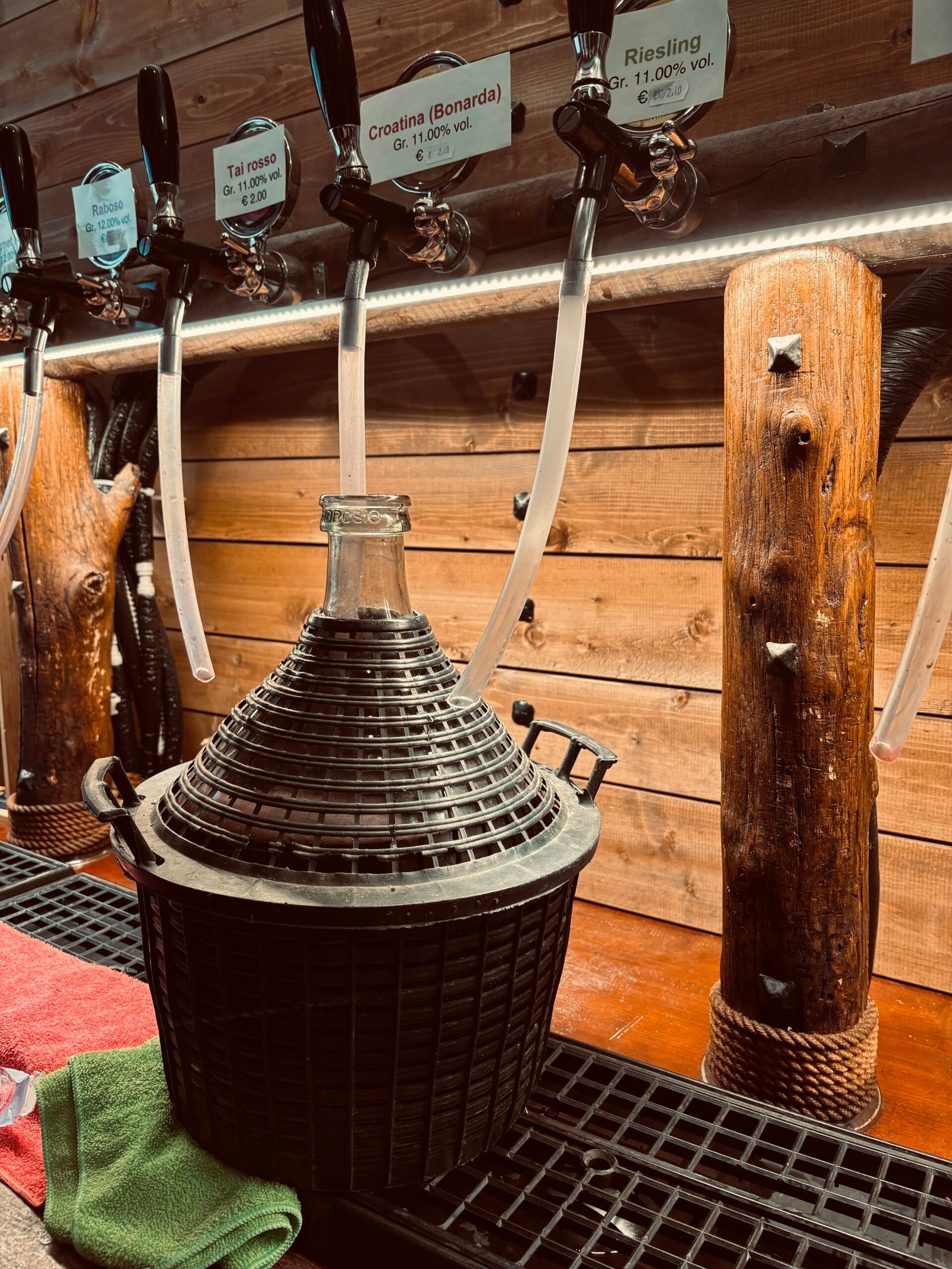 Fiascia 10 litri per vino sfuso, vino di qualità per tutti i giorni, pronto per essere degustato a creazzo