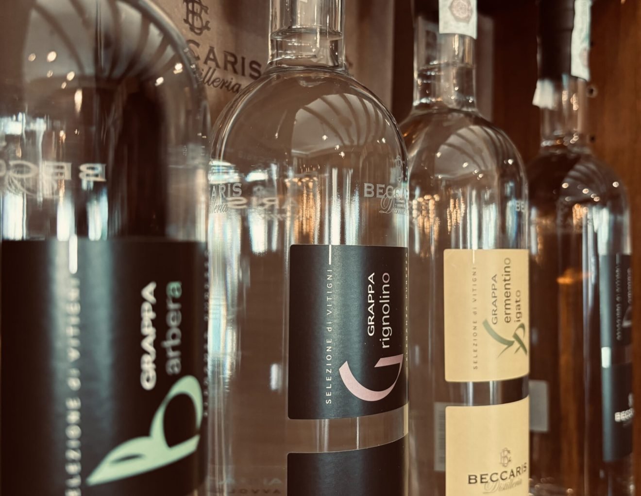 Grappe Beccaris nel cuore della città di creazzo assieme ad altri prodotti artigianali